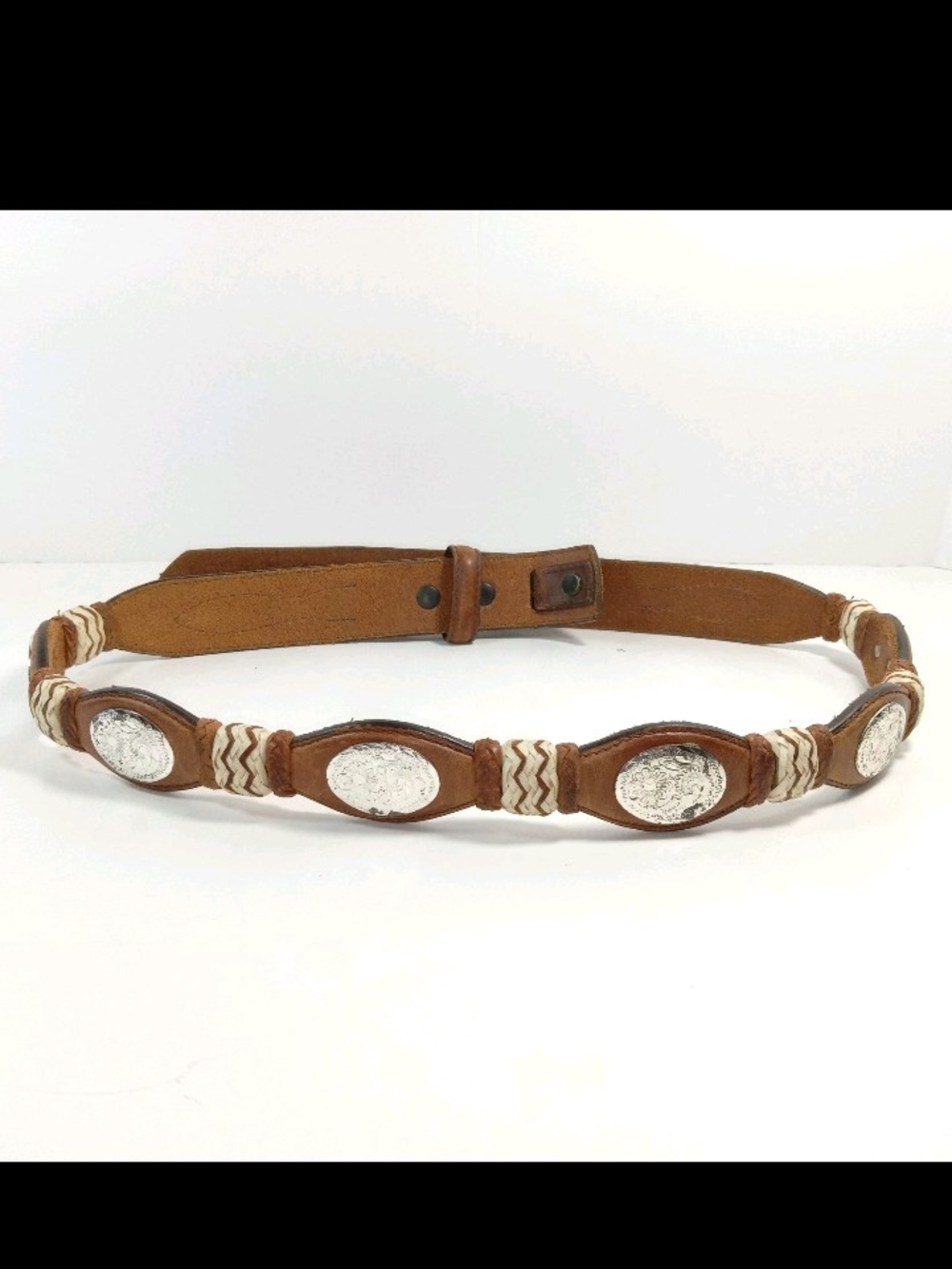 Ladies WFA Conch Belt Genuine Leather Sz 34 Flowers Design